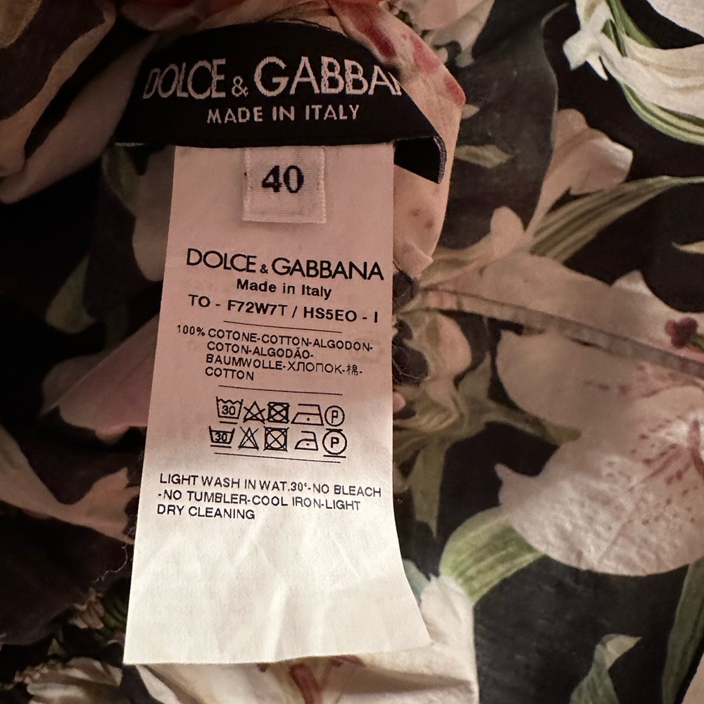 🌺Beautiful Authentic Dolce and Gabbana Lillies top S - Picture 3 of 5